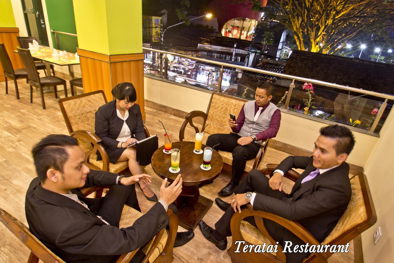 Green Batara Hotel Bandung Buitenkant foto