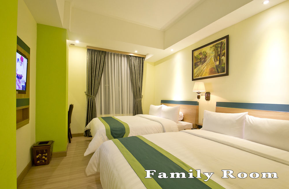 Green Batara Hotel Bandung Buitenkant foto