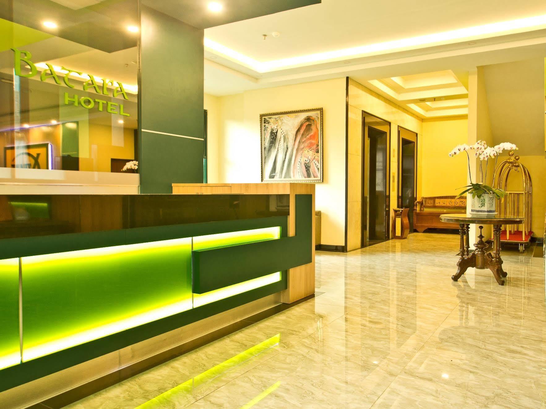 Green Batara Hotel Bandung Buitenkant foto