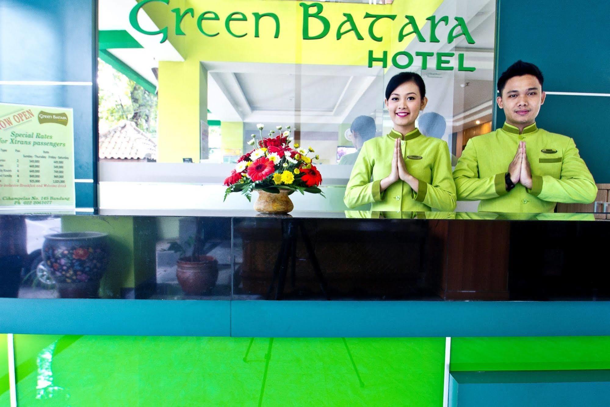 Green Batara Hotel Bandung Buitenkant foto